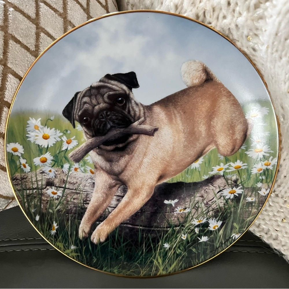 RETIRED Limited Edition DANBURY MINT PUGS Collection PUG IN PLAY By Simon Mendez